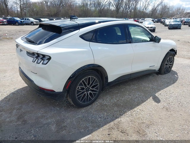 Продаж на аукціоні авто 2024 Ford Mustang Mach-e Premium, vin: 3FMTK3SU4RMA37373, номер лоту: 44774177