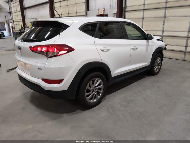 Hyundai TUCSON SE 2018 KM8J2CA42JU765167 Image 4