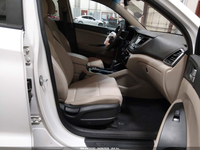 Hyundai TUCSON SE 2018 KM8J2CA42JU765167 Image 5