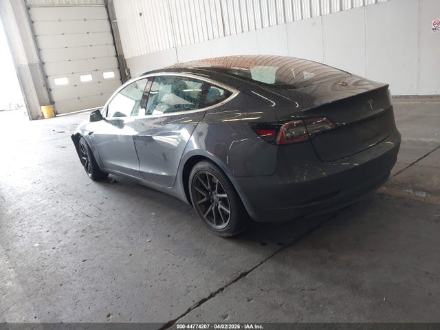 2018 Tesla Model 3 Long Range/mid Range მანქანა იყიდება აუქციონზე, vin: 5YJ3E1EA1JF006866, აუქციონის ნომერი: 44774207