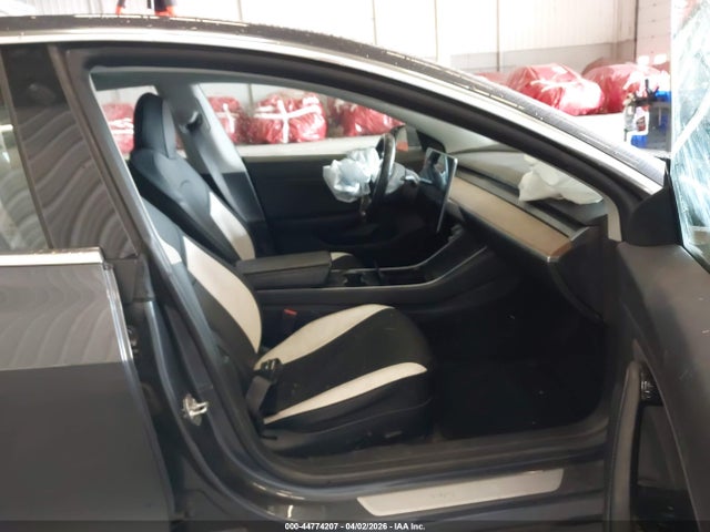 2018 Tesla Model 3 Long Range/mid Range მანქანა იყიდება აუქციონზე, vin: 5YJ3E1EA1JF006866, აუქციონის ნომერი: 44774207