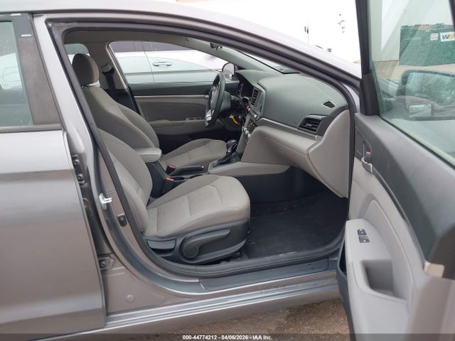 5NPD84LF8LH514803 Hyundai ELANTRA SEL