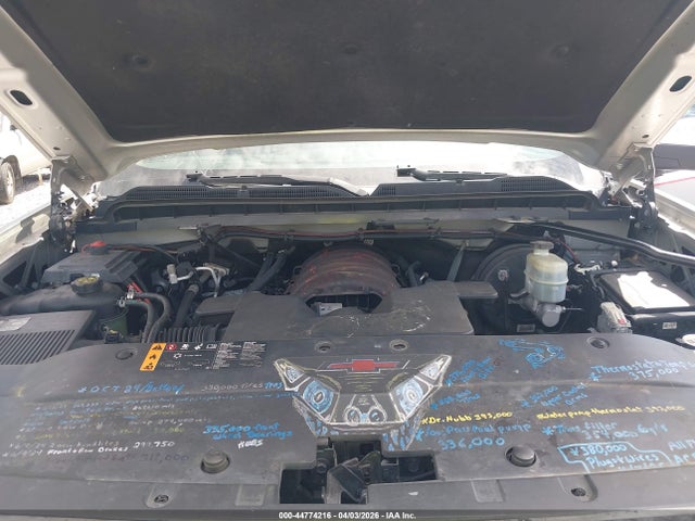 3GCUKREC5JG500574 Chevrolet Silverado 1500 2lt