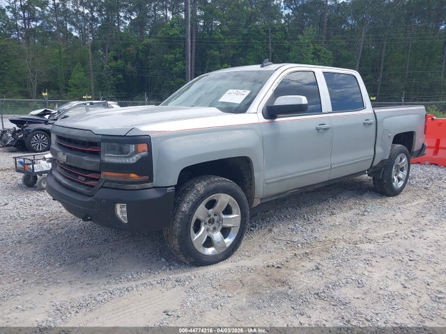 3GCUKREC5JG500574 Chevrolet Silverado 1500 2lt