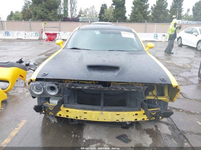 2C3CDZBT7HH531690 Dodge Challenger T/a