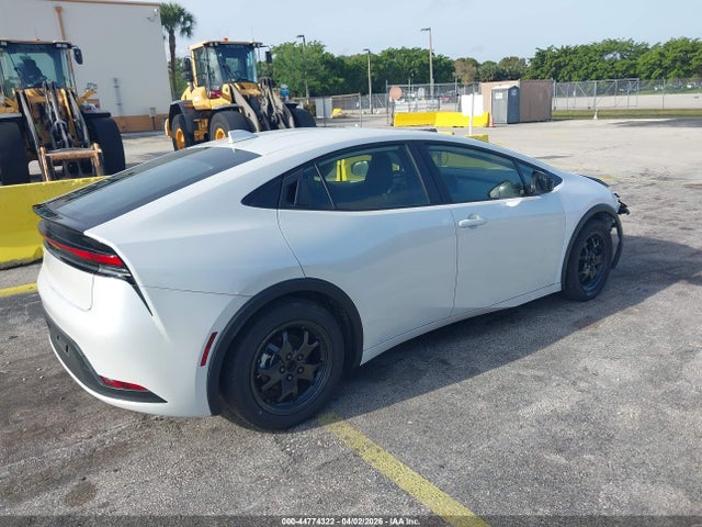 2024 TOYOTA PRIUS JTDACAAU1R3025259 Photo 3