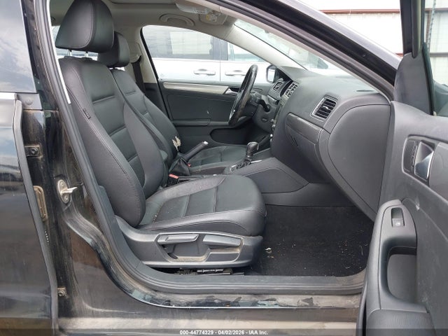 Продажа на аукционе авто 2017 Volkswagen Jetta 1.4t Se, vin: 3VWDB7AJ4HM315319, номер лота: 44774329