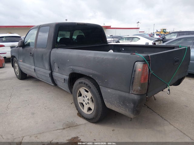 1999 CHEVROLET SILVERADO 1500 2GCEC19T9X1167522 Photo 2