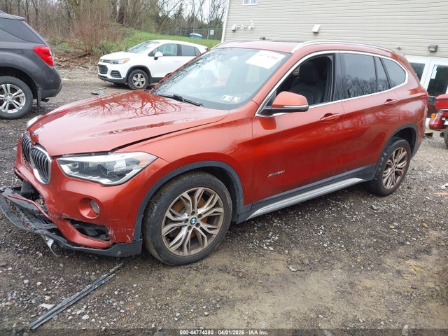 2018 BMW X1 WBXHT3C39J5K23484 Photo 1
