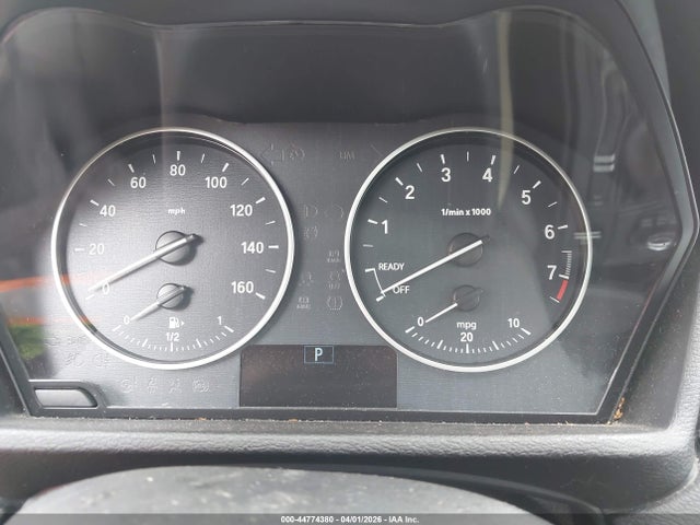 2018 BMW X1 WBXHT3C39J5K23484 Photo 6