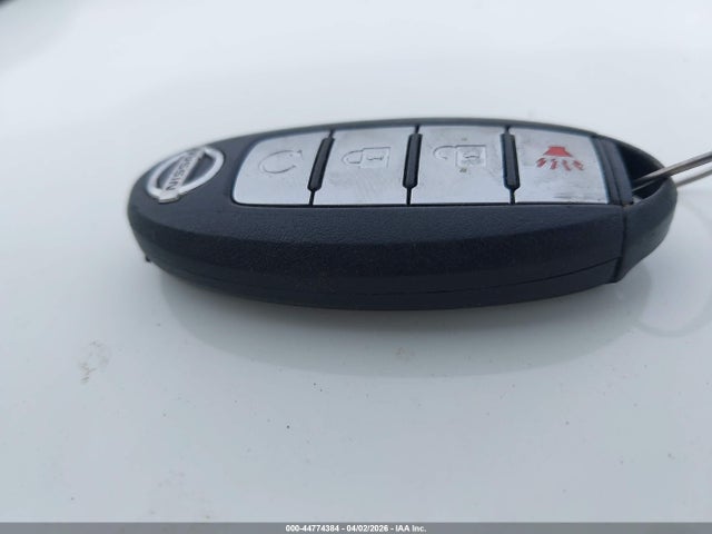 44774384 :رقم المزاد ، KNMAT2MV7HP532362 vin ، 2017 Nissan Rogue Sv مزاد بيع