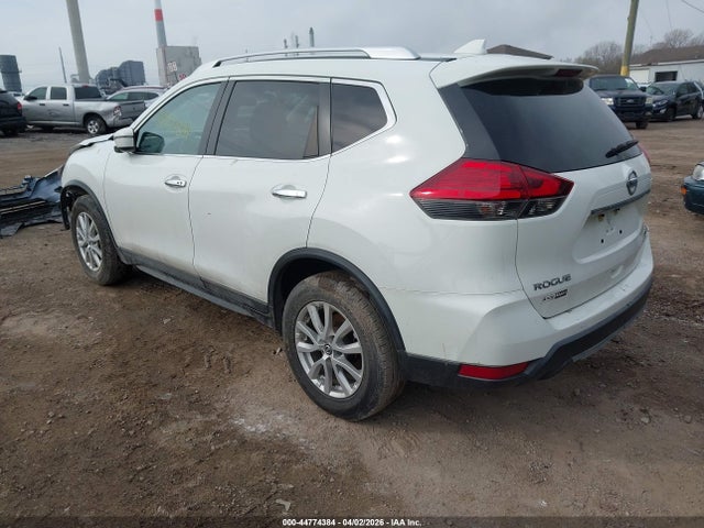 44774384 :رقم المزاد ، KNMAT2MV7HP532362 vin ، 2017 Nissan Rogue Sv مزاد بيع