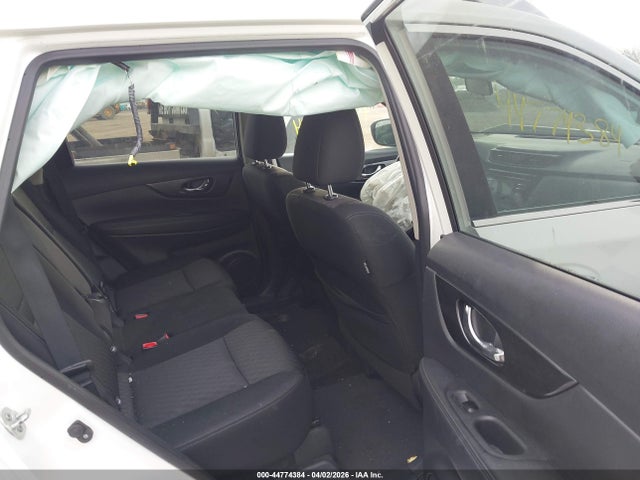44774384 :رقم المزاد ، KNMAT2MV7HP532362 vin ، 2017 Nissan Rogue Sv مزاد بيع