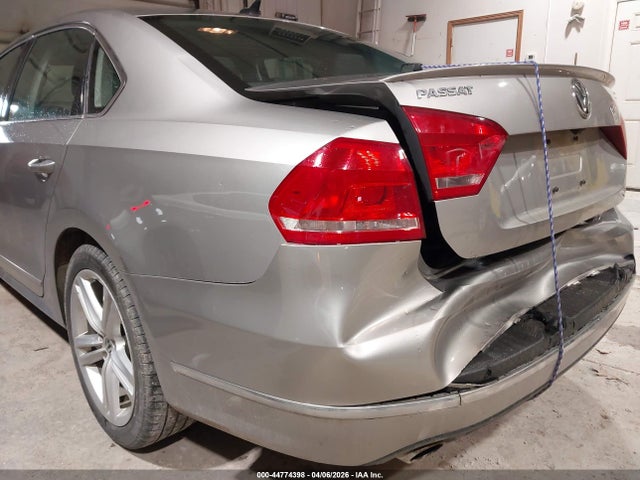 Aukcja sprzedaży 2014 Volkswagen Passat 2.0l Tdi Sel Premium, vin: 1VWCN7A32EC084809, numer aukcji: 44774398