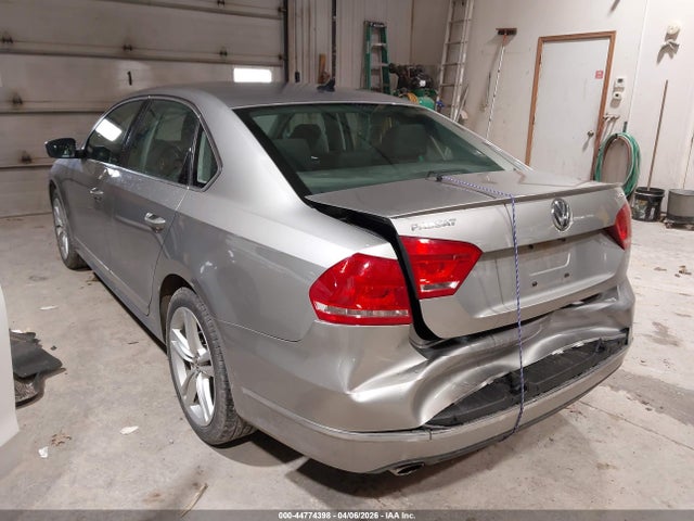 Aukcja sprzedaży 2014 Volkswagen Passat 2.0l Tdi Sel Premium, vin: 1VWCN7A32EC084809, numer aukcji: 44774398