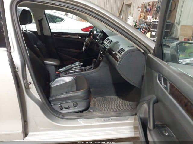 Aukcja sprzedaży 2014 Volkswagen Passat 2.0l Tdi Sel Premium, vin: 1VWCN7A32EC084809, numer aukcji: 44774398