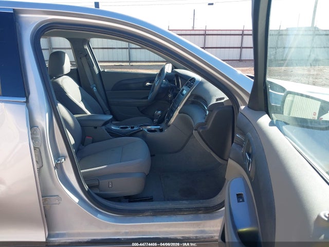 Продаж на аукціоні авто 2015 Chevrolet Malibu 1fl, vin: 1G11A5SL4FF114717, номер лоту: 44774405