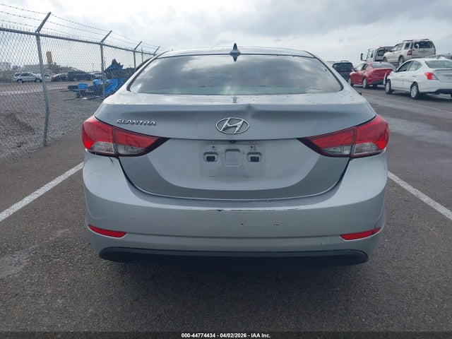 2015 Hyundai Elantra Se მანქანა იყიდება აუქციონზე, vin: 5NPDH4AE6FH598277, აუქციონის ნომერი: 44774434
