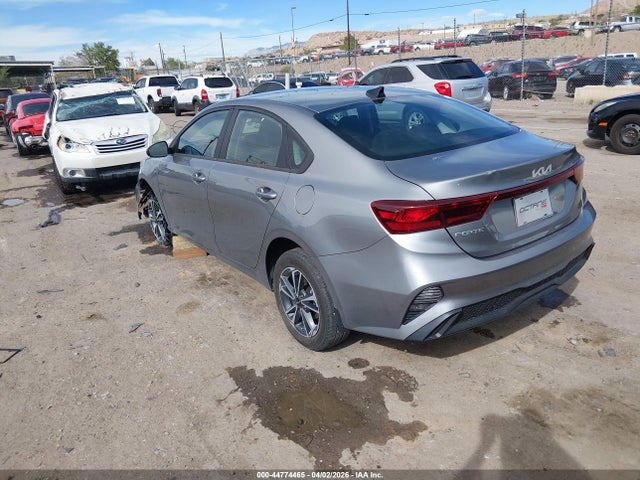 KIA Forte Lxs 2024 3KPF24AD9RE736291 Image 3
