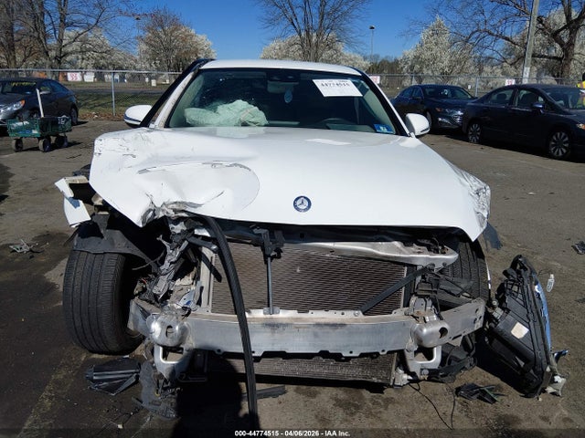 44774515 :رقم المزاد ، 55SWF4JB5HU207463 vin ، 2017 Mercedes-benz C 300 مزاد بيع