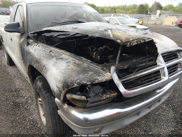 44774549 :رقم المزاد ، 1B7GL22X1XS173424 vin ، 1999 Dodge Dakota Slt/sport مزاد بيع