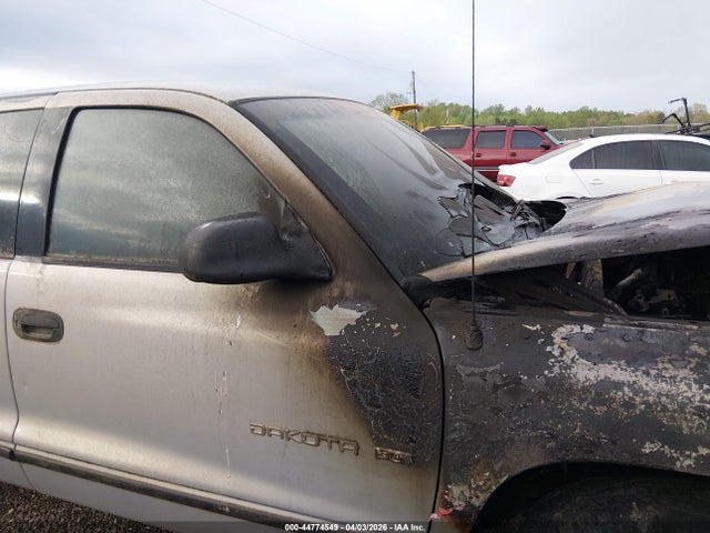 44774549 :رقم المزاد ، 1B7GL22X1XS173424 vin ، 1999 Dodge Dakota Slt/sport مزاد بيع