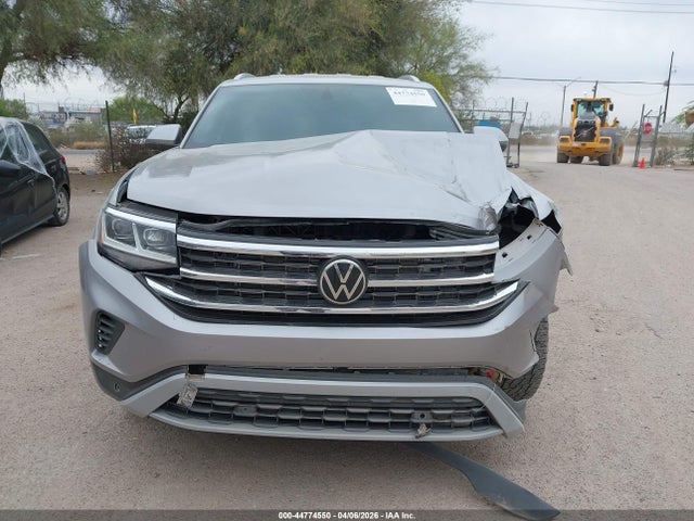 Продаж на аукціоні авто 2020 Volkswagen Atlas Cross Sport 3.6l V6 Se W/technology/3.6l V6 Se W/technology R-line, vin: 1V2YE2CA1LC213996, номер лоту: 44774550