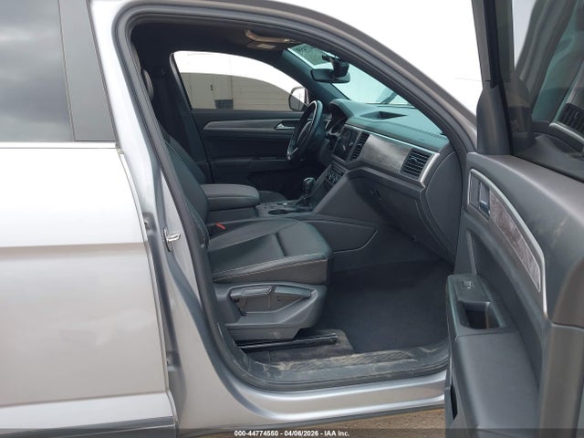 Продаж на аукціоні авто 2020 Volkswagen Atlas Cross Sport 3.6l V6 Se W/technology/3.6l V6 Se W/technology R-line, vin: 1V2YE2CA1LC213996, номер лоту: 44774550