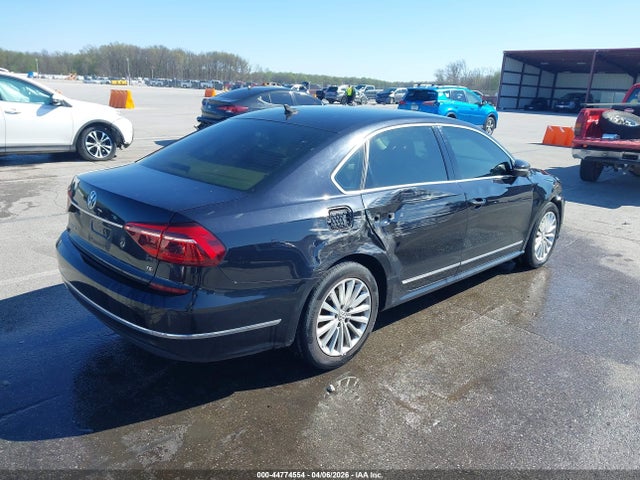 Продаж на аукціоні авто 2017 Volkswagen Passat 1.8t Se, vin: 1VWBT7A37HC026216, номер лоту: 44774554