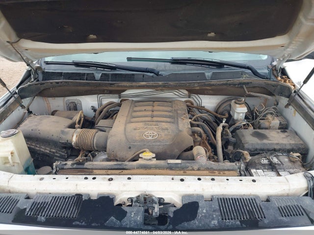 5TFAW5F10EX327920 Toyota Tundra Platinum 5.7l V8