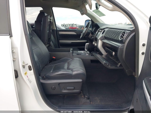 5TFAW5F10EX327920 Toyota Tundra Platinum 5.7l V8