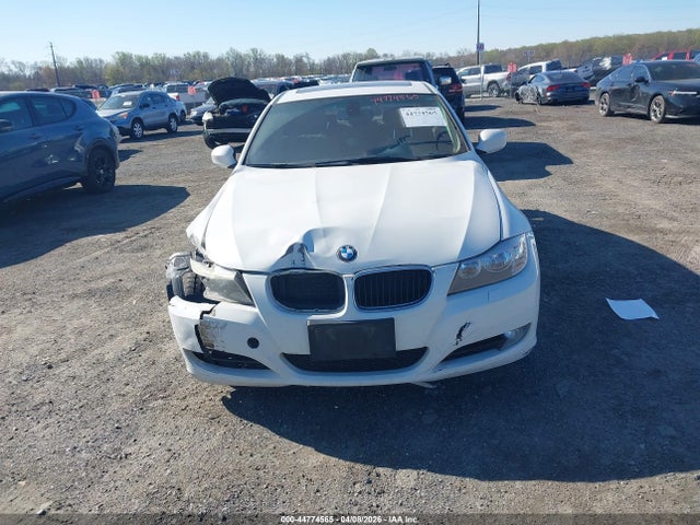 44774565 :رقم المزاد ، WBAPK5C55BA662194 vin ، 2011 Bmw 328i Xdrive مزاد بيع