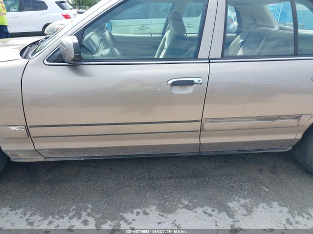 44774653 :رقم المزاد ، 2MEFM74W64X689716 vin ، 2004 Mercury Grand Marquis Gs مزاد بيع