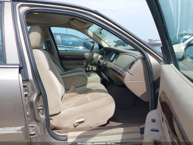 44774653 :رقم المزاد ، 2MEFM74W64X689716 vin ، 2004 Mercury Grand Marquis Gs مزاد بيع