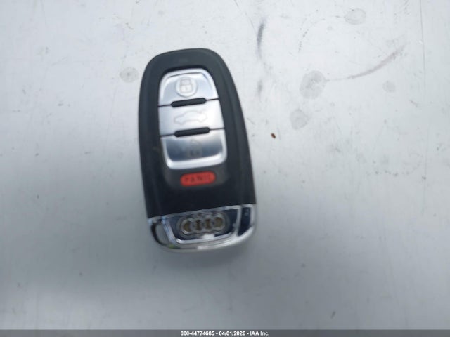 Продажа на аукционе авто 2011 Audi A4 2.0t Premium, vin: WAUAFAFL6BN038717, номер лота: 44774685