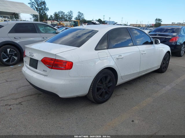 Продажа на аукционе авто 2011 Audi A4 2.0t Premium, vin: WAUAFAFL6BN038717, номер лота: 44774685