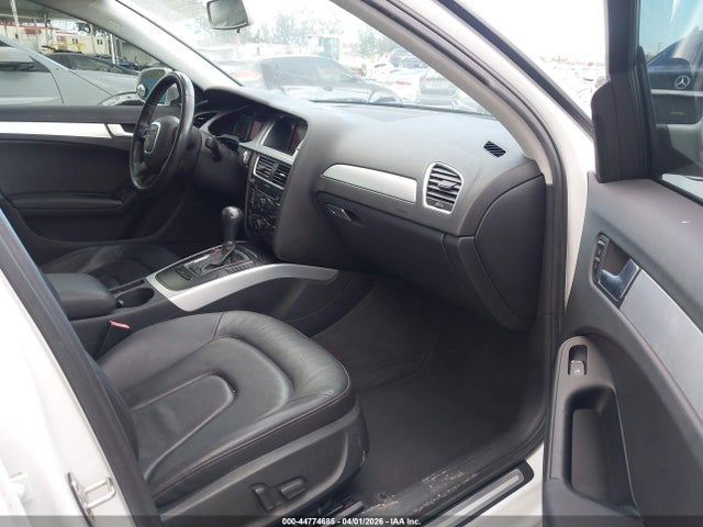 Продажа на аукционе авто 2011 Audi A4 2.0t Premium, vin: WAUAFAFL6BN038717, номер лота: 44774685