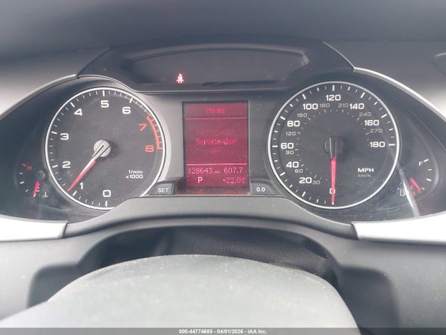 Продажа на аукционе авто 2011 Audi A4 2.0t Premium, vin: WAUAFAFL6BN038717, номер лота: 44774685