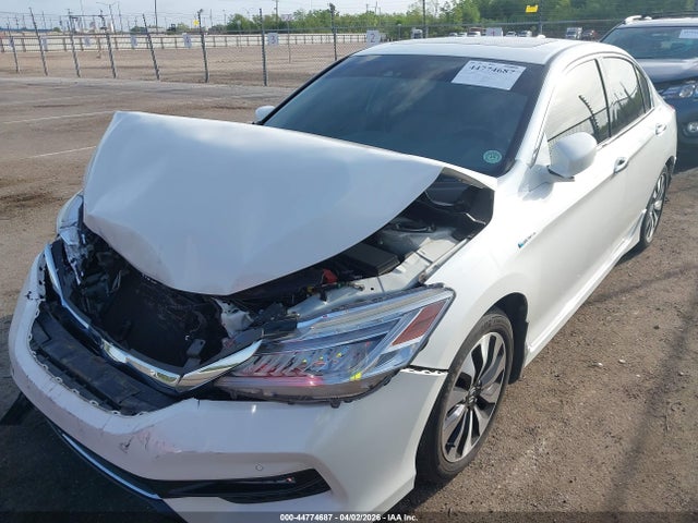 JHMCR6F7XHC023322 Honda Accord Hybrid Touring