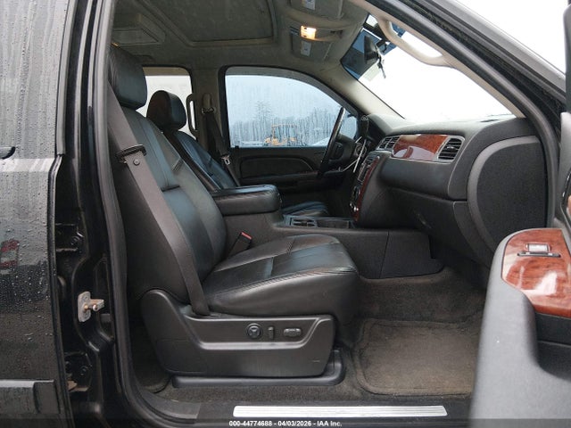 2008 CHEVROLET SUBURBAN 1500 3GNFK16368G197878 Photo 4