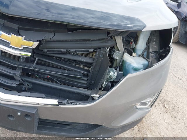 3GNAXSEV4JS609058 Chevrolet EQUINOX LT
