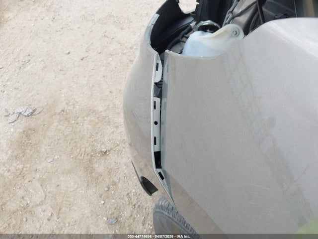 3GNAXSEV4JS609058 Chevrolet EQUINOX LT