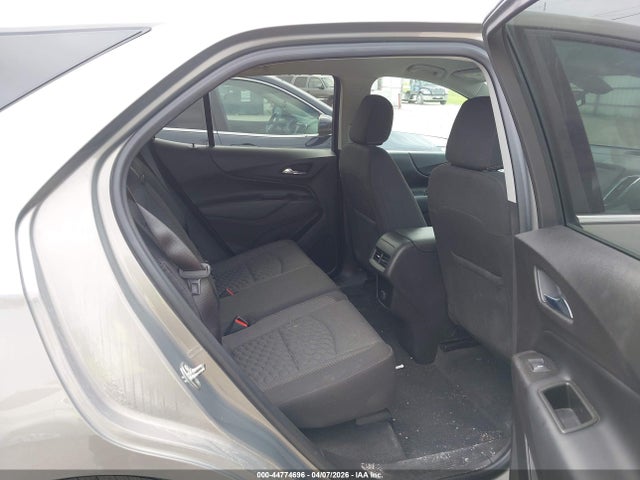 3GNAXSEV4JS609058 Chevrolet EQUINOX LT
