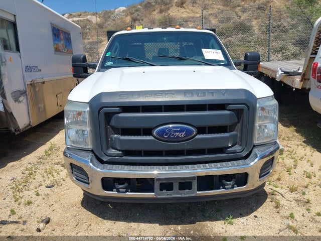 1FD8W3GT9GEA71791 Ford F-350 Chassis Xl