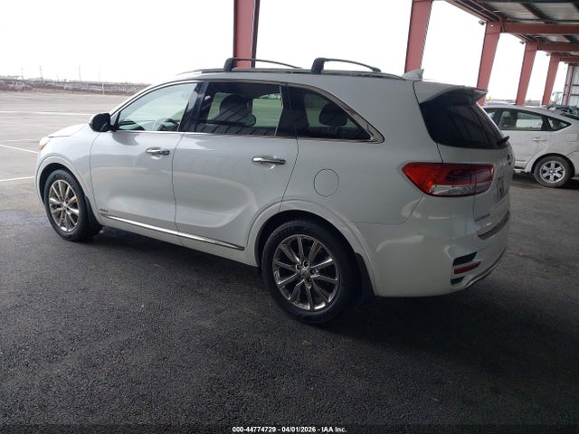 2018 KIA SORENTO 5XYPKDA56JG392939 Photo 2