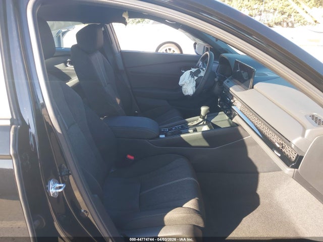 1HGCY2F53TA014012 Honda Accord Hybrid Sport
