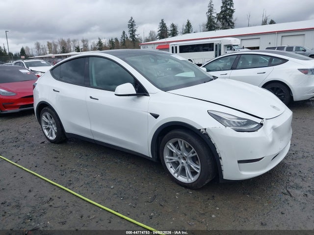 Продажа на аукционе авто 2022 Tesla Model Y Long Range Dual Motor All-wheel Drive, vin: 7SAYGDEE3NF363009, номер лота: 44774753