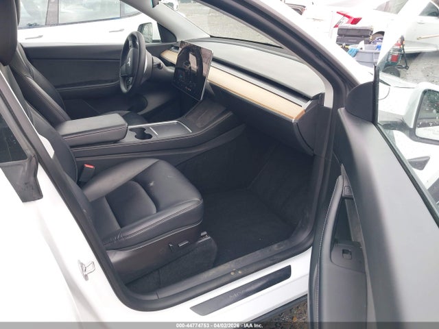 Продажа на аукционе авто 2022 Tesla Model Y Long Range Dual Motor All-wheel Drive, vin: 7SAYGDEE3NF363009, номер лота: 44774753
