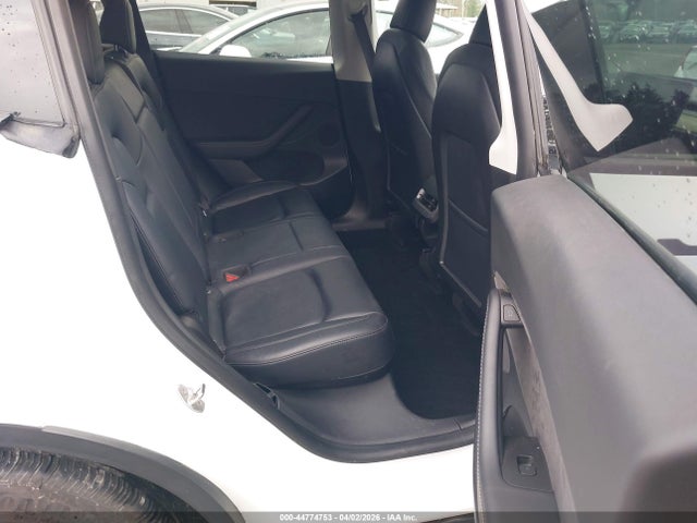 Продажа на аукционе авто 2022 Tesla Model Y Long Range Dual Motor All-wheel Drive, vin: 7SAYGDEE3NF363009, номер лота: 44774753
