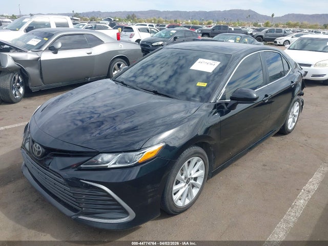 4T1C11AK5MU612575 Toyota CAMRY LE
